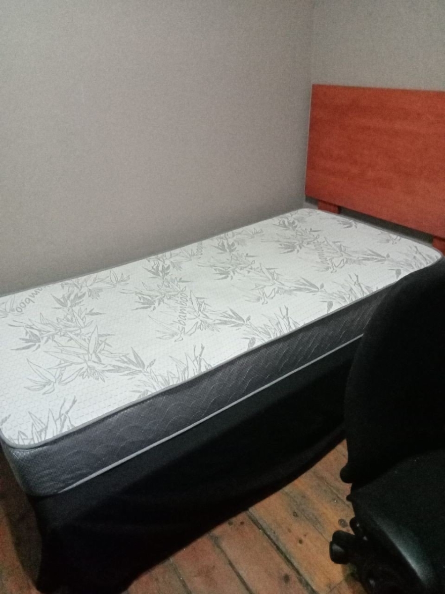 To Let 1 Bedroom Property for Rent in Observatory Western Cape